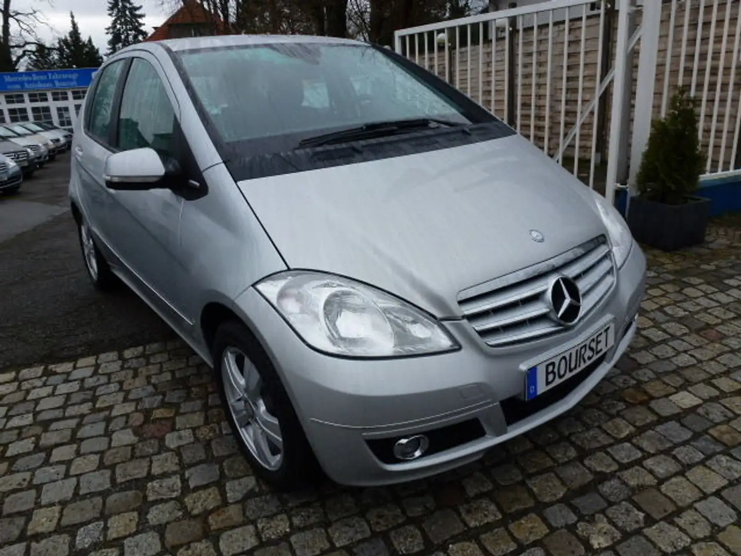 Mercedes-Benz A 180 AVANTGARDE Autom-Klima-erst 61.000KM!!! Sitzheizun Argent - 2