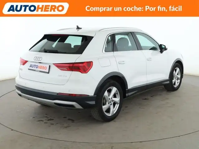 Audi Q3 view 6
