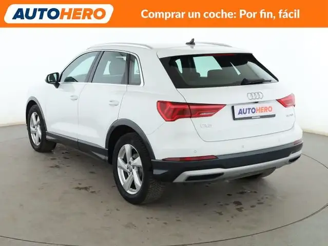 Audi Q3 view 4