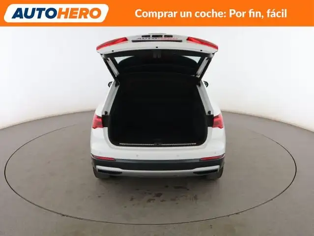 Audi Q3 view 17