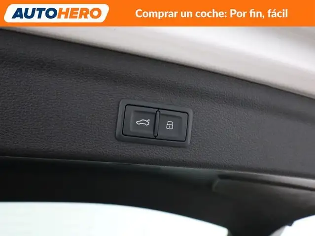 Audi Q3 view 20