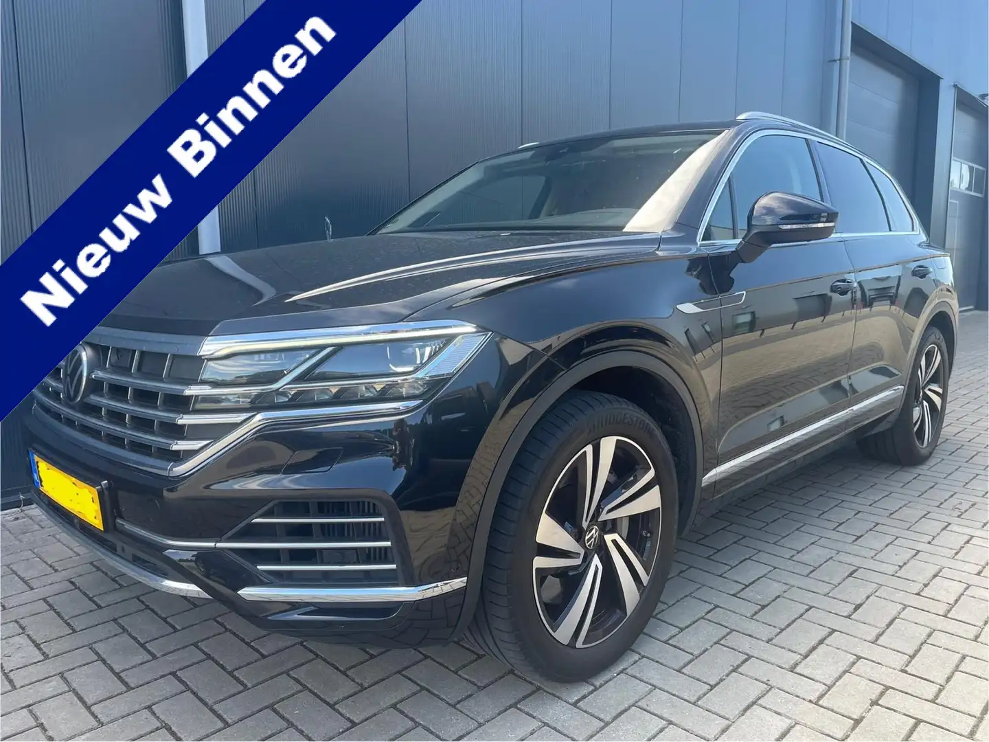 Volkswagen Touareg 3.0 TSi eHybrid 4MOTION Trekhaak,Schuif-/kanteldak Zwart - 1