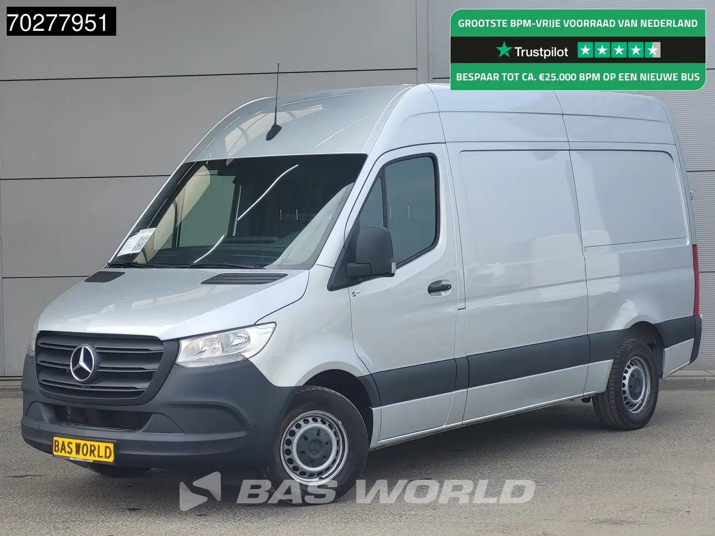 Mercedes-Benz Sprinter 315 CDI Automaat RWD L2H2 Airco Camera MBUX L2 10m Zilver - 1