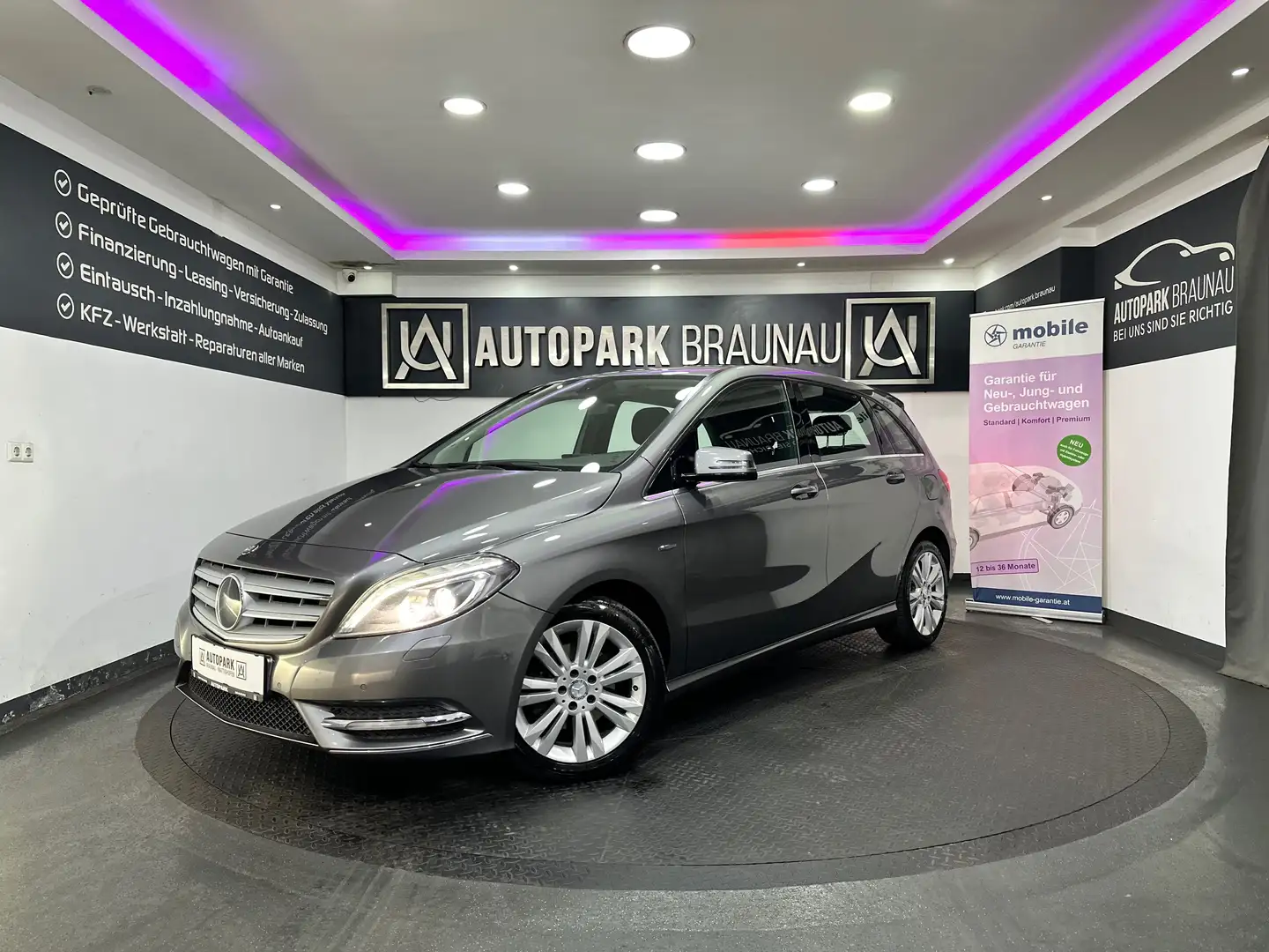 Mercedes-Benz B 200 AUTOMATIK *XENON*SZH*PDC* Grau - 1