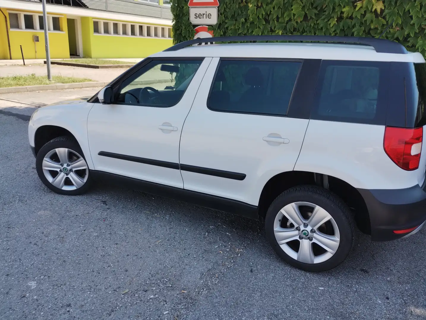 Skoda Yeti Yeti 1.2 tsi Ambition Bianco - 1