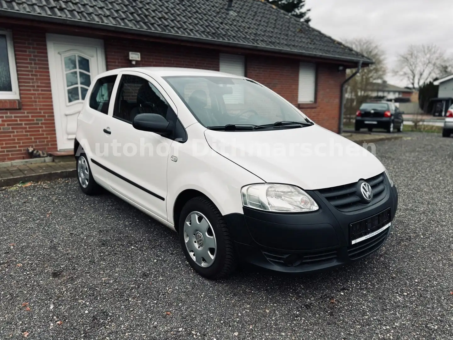 Volkswagen Fox Basis/TÜV 10/26/Steuerkette NEU/elek. Fenste Blanco - 2
