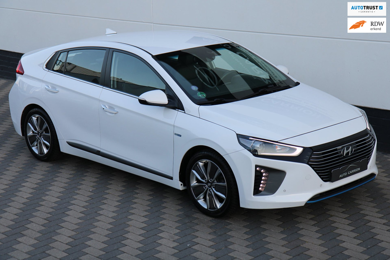Hyundai IONIQ 1.6 GDi HEV Carplay Camera Trekhaak Leder !!