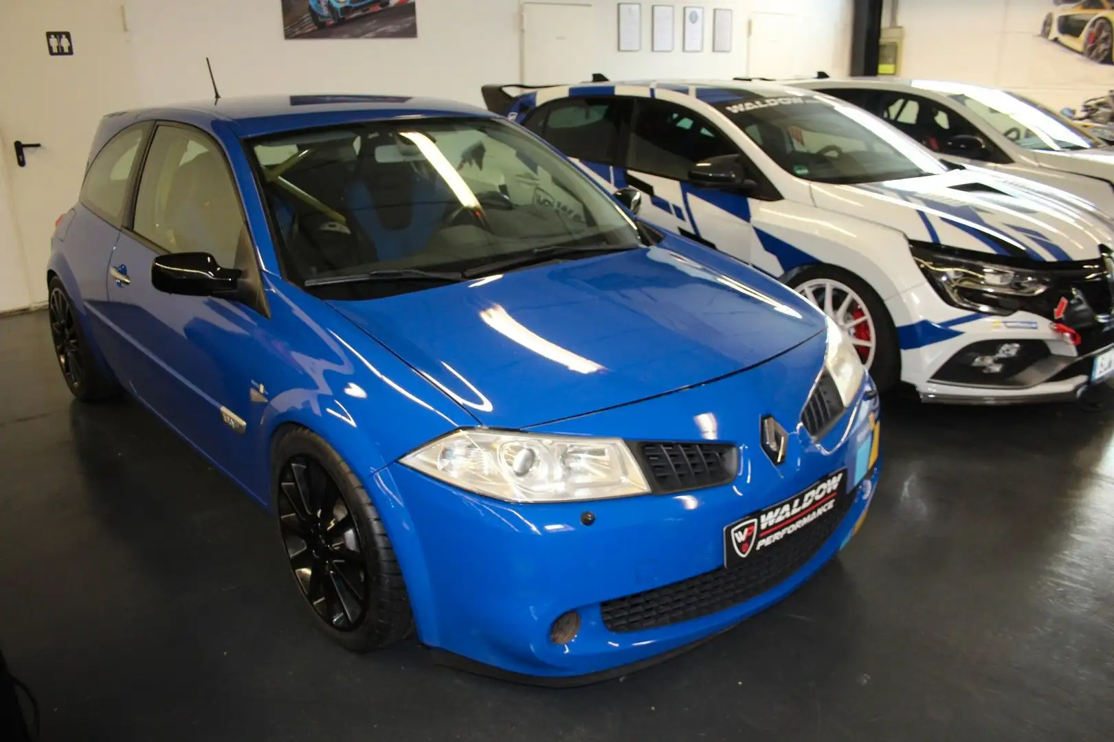 Renault Megane Renault Megane Sport 2.0 16V F1 Team Bleu - 2