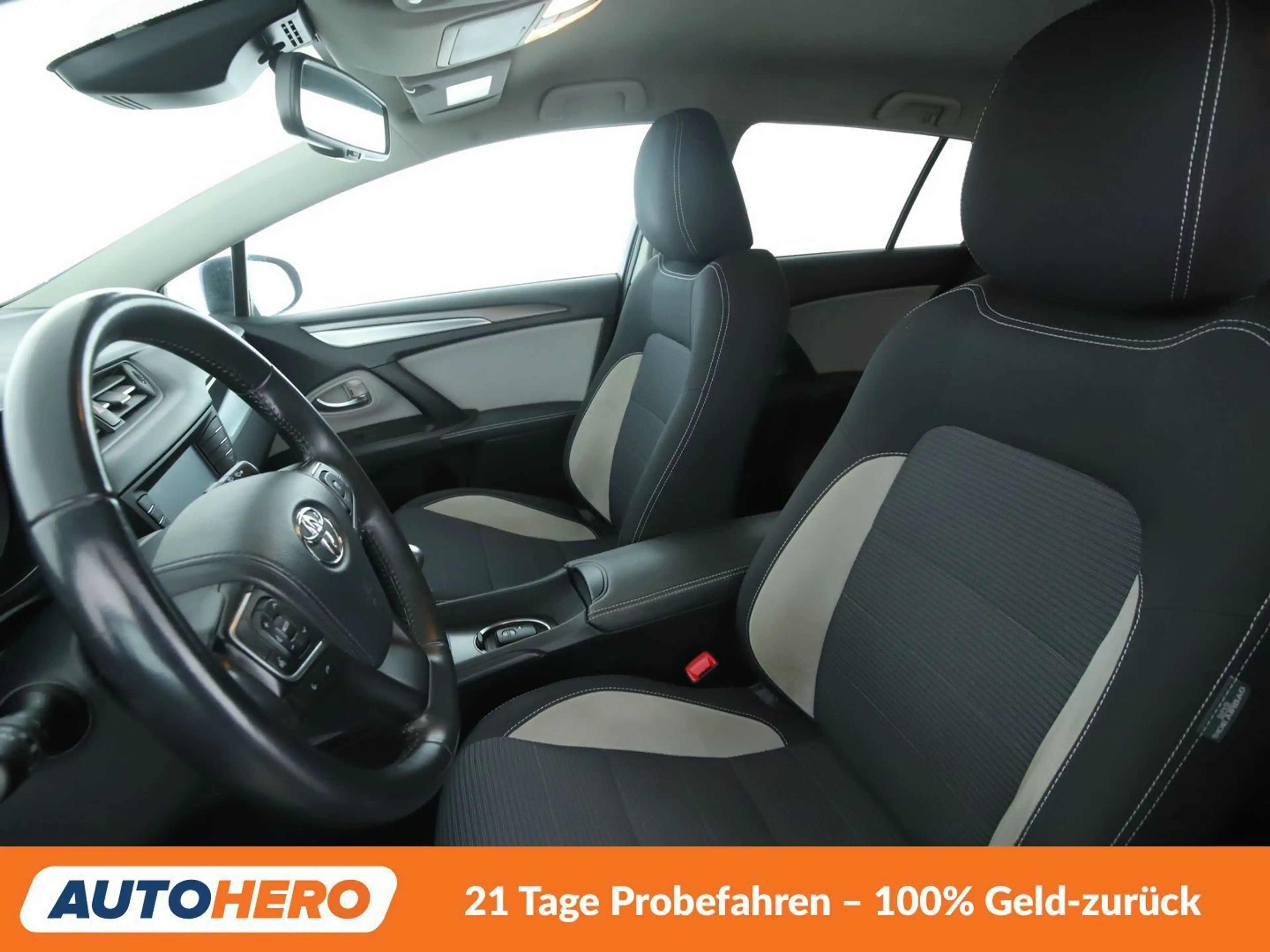 Toyota Avensis 1.8 Team D*NAVI*TEMPO*CAM*SHZ*AHK* — photo 10
