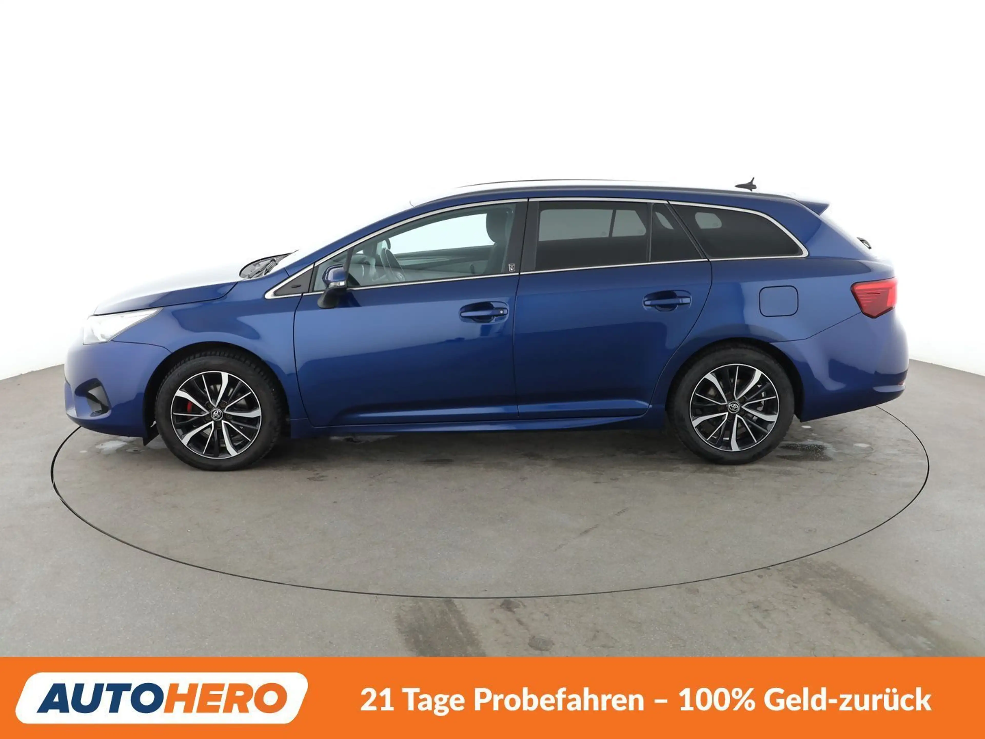 Toyota Avensis 1.8 Team D*NAVI*TEMPO*CAM*SHZ*AHK* — photo 3