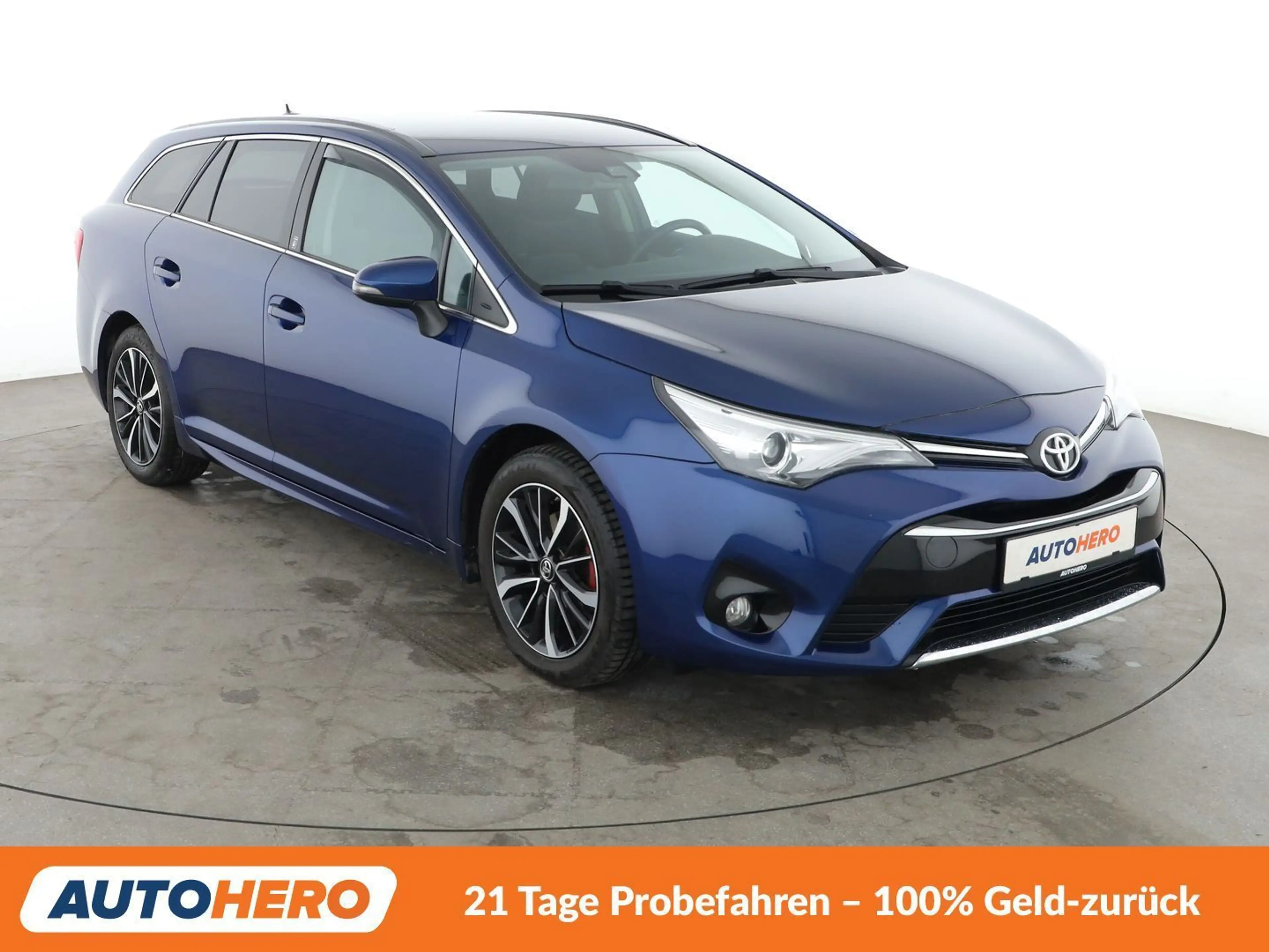 Toyota Avensis 1.8 Team D*NAVI*TEMPO*CAM*SHZ*AHK* — photo 8