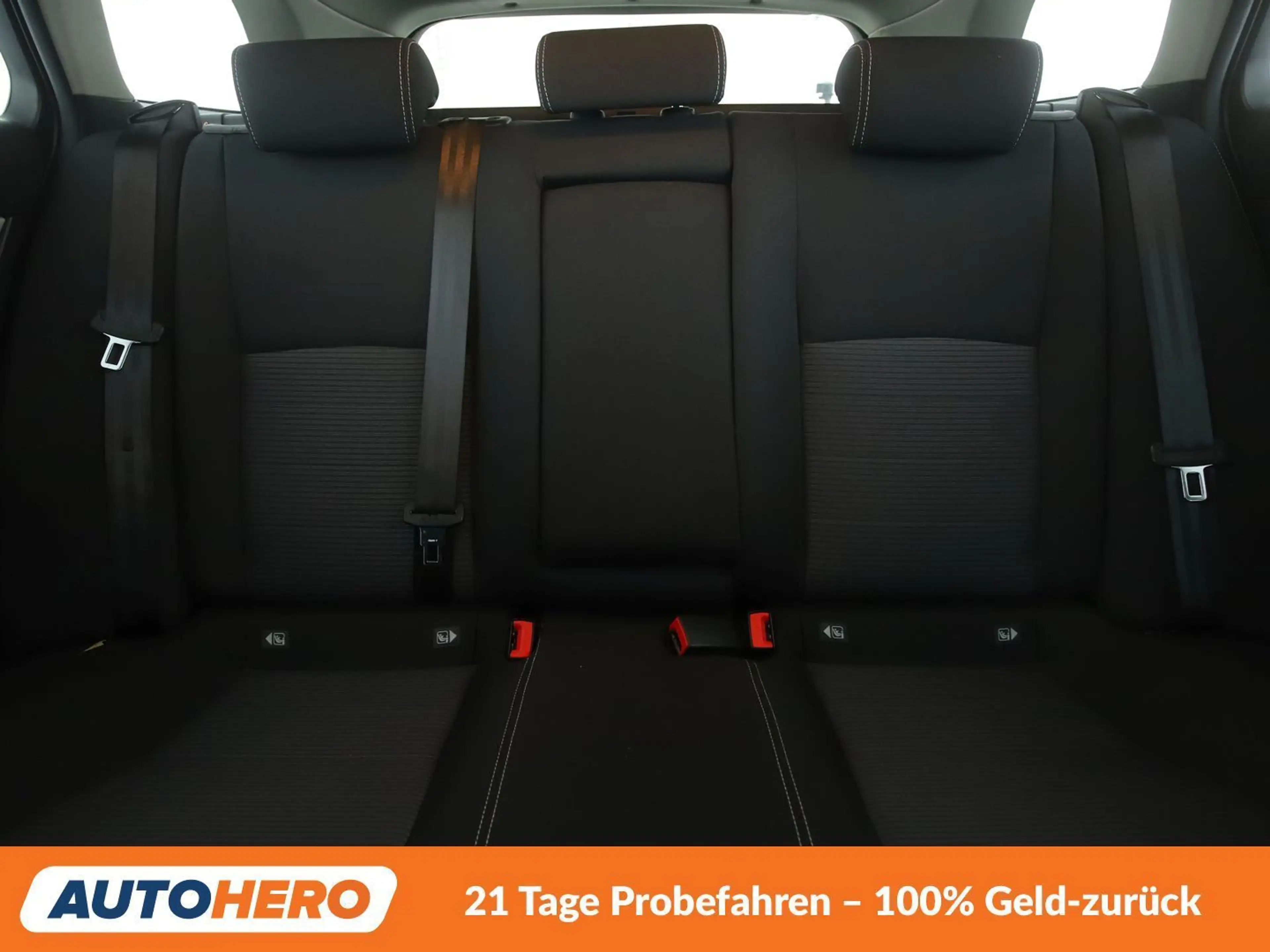 Toyota Avensis 1.8 Team D*NAVI*TEMPO*CAM*SHZ*AHK* — photo 15