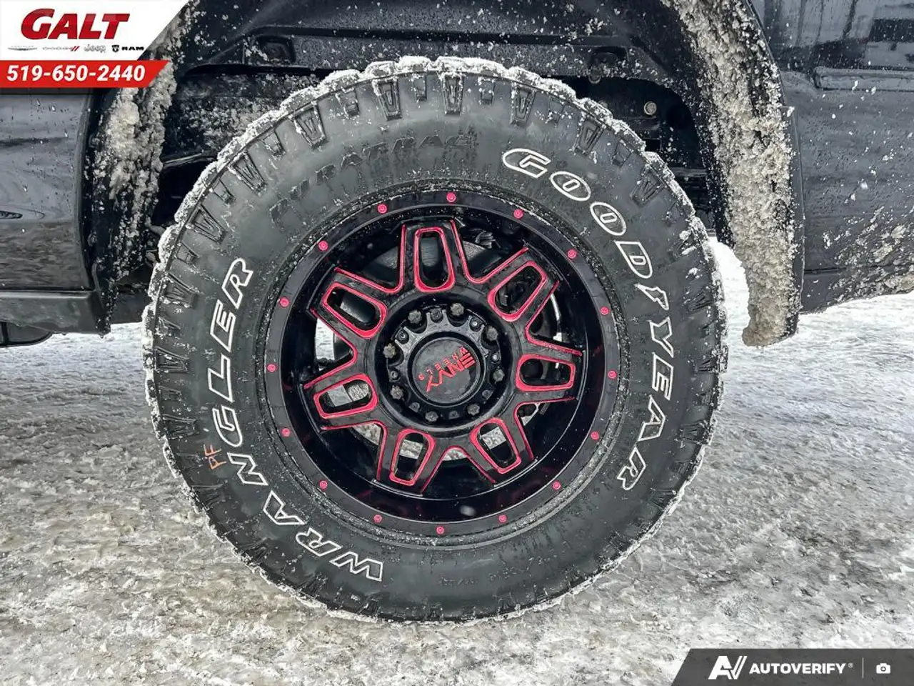 RAM 2500 снимка RAM 2500