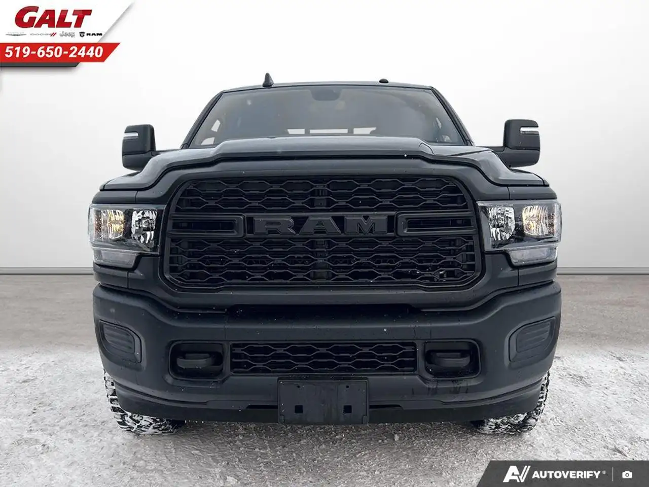 RAM 2500 снимка RAM 2500