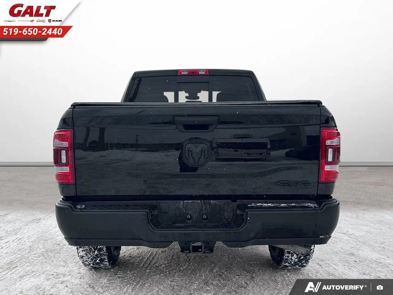 RAM 2500 снимка RAM 2500