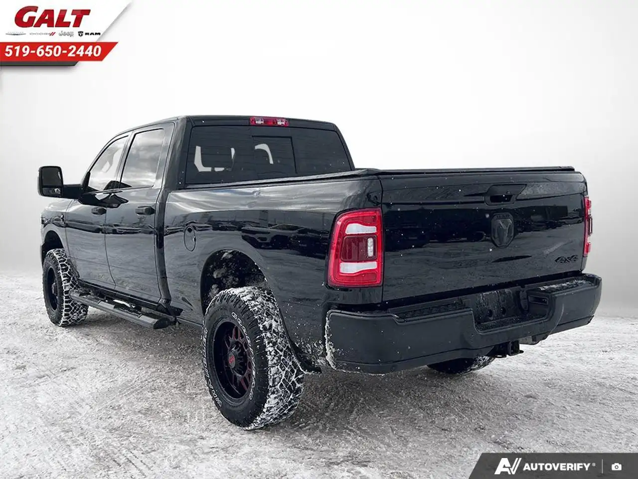 RAM 2500 снимка RAM 2500