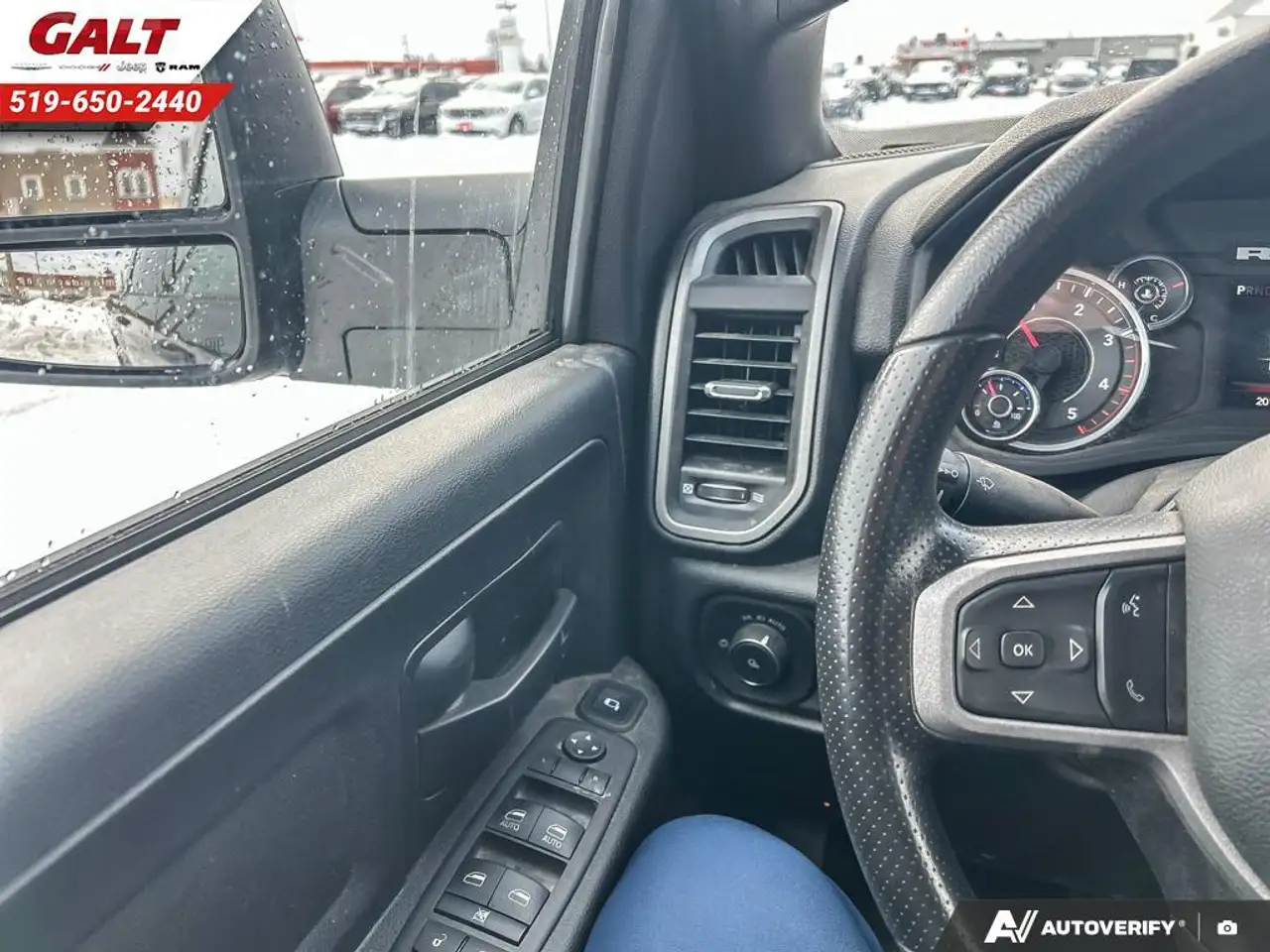 RAM 2500 снимка RAM 2500