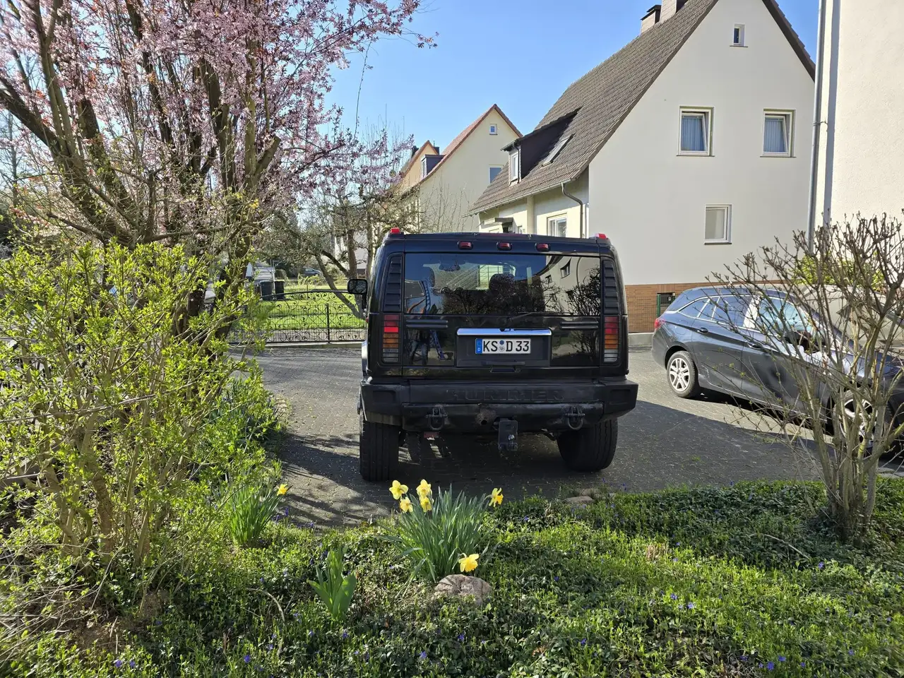 HUMMER H2