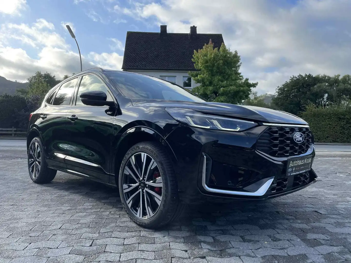 Ford Kuga 2.5 Duratec PHEV ST-Line X CVT+AHK+Panorama Zwart - 2