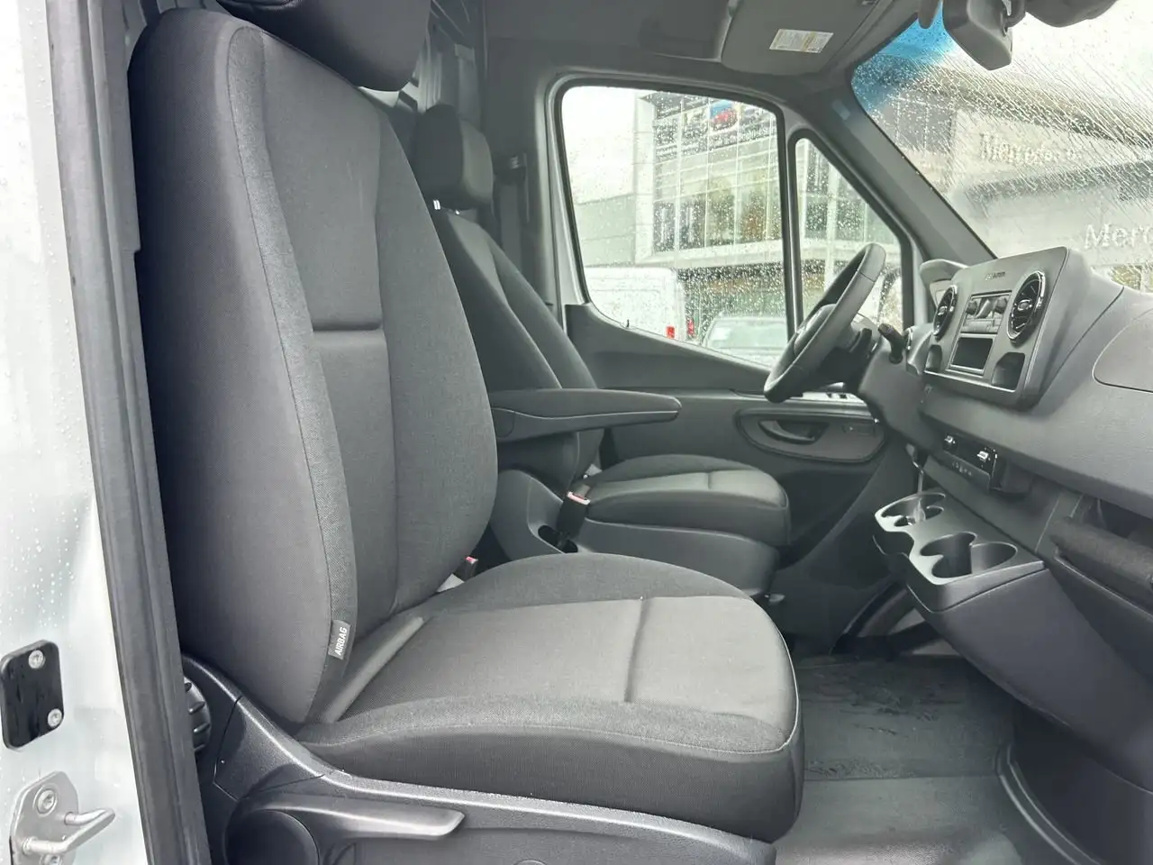 Mercedes-Benz Sprinter снимка Mercedes-Benz Sprinter
