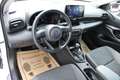 Toyota Yaris 1.5 HYBRID 115 Active Drive mit Safety Paket! Weiß - thumbnail 13