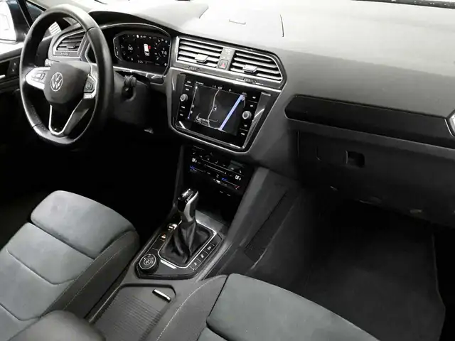 Volkswagen Tiguan view 9