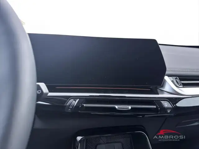 BMW Ix1 view 15