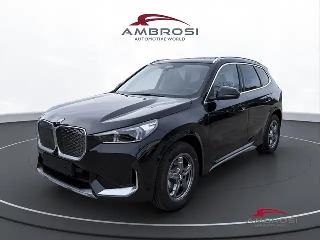 BMW Ix1 main image