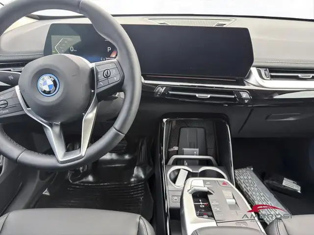 BMW Ix1 view 14