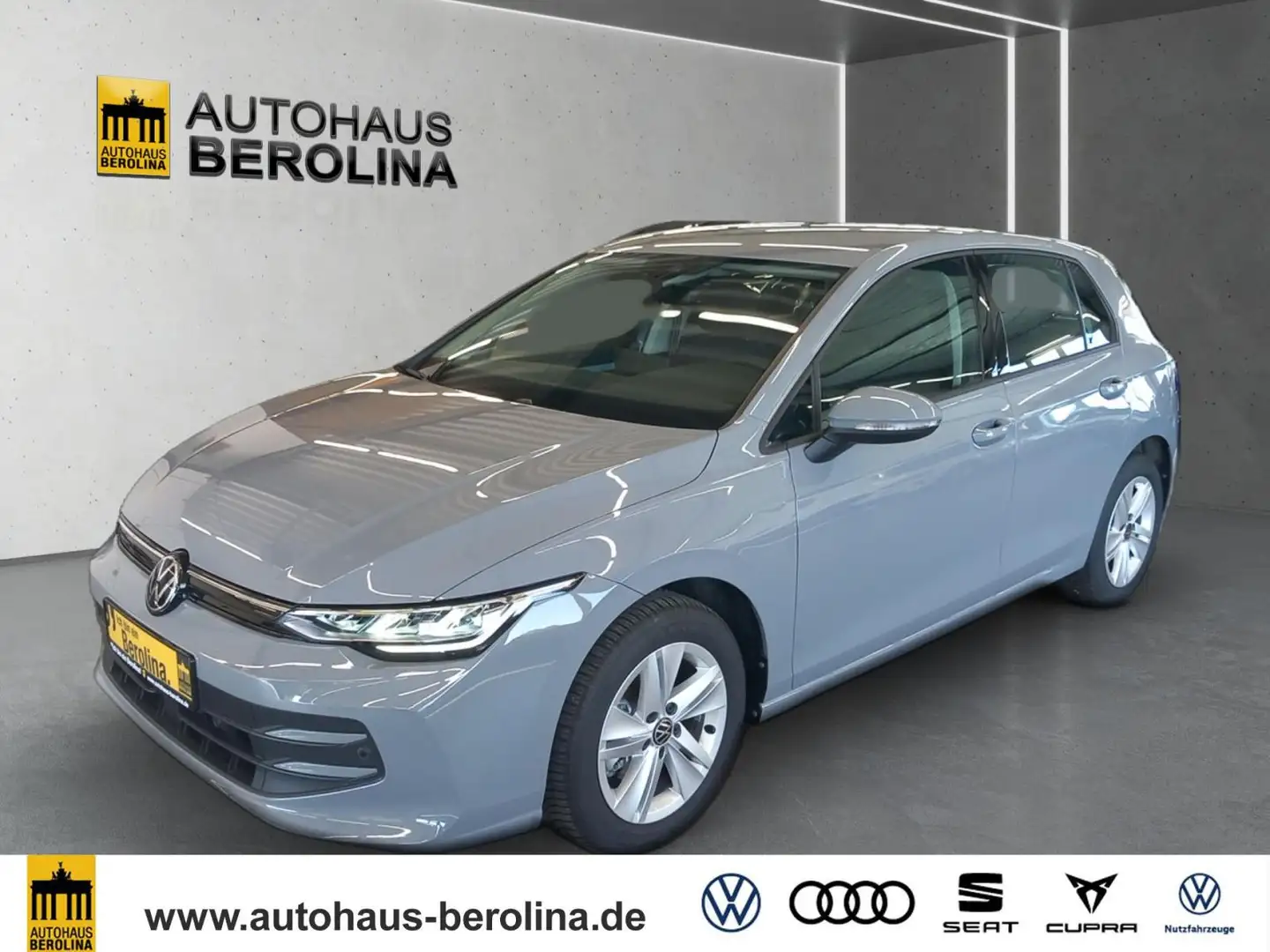 Volkswagen Golf VIII 1.5 eTSI Life DSG *ACC*PDC*SHZ* Grau - 2