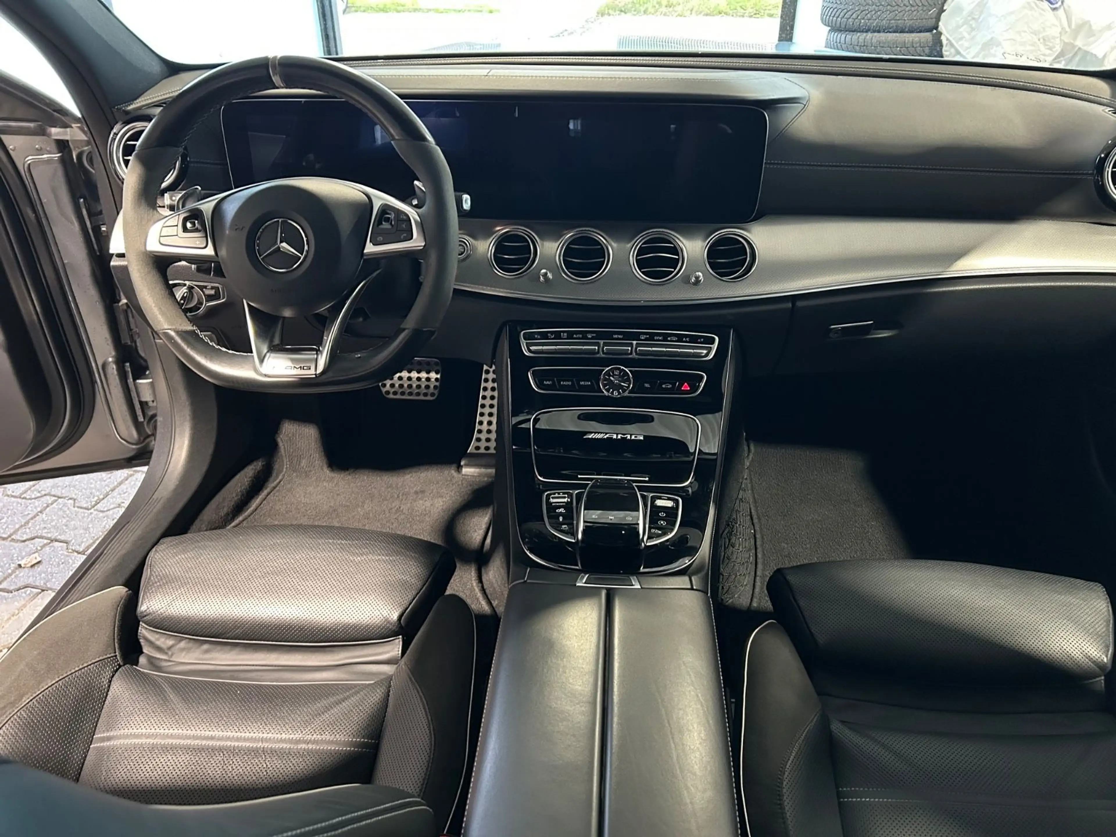Mercedes-Benz E 63 AMG E 63 S AMG T Schiebed. 20 Zoll HUD Multib. Night — photo 15