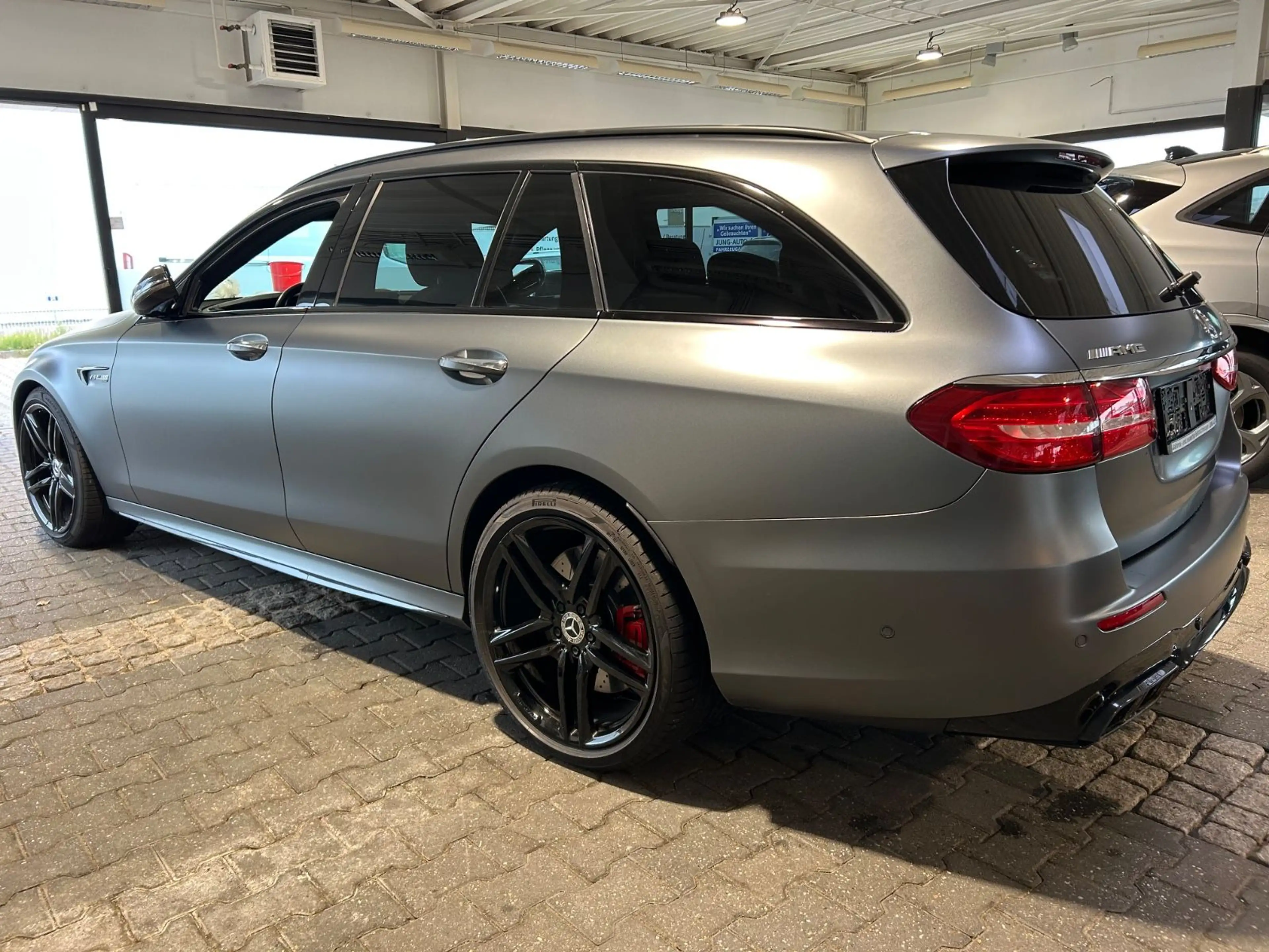 Mercedes-Benz E 63 AMG E 63 S AMG T Schiebed. 20 Zoll HUD Multib. Night — photo 9