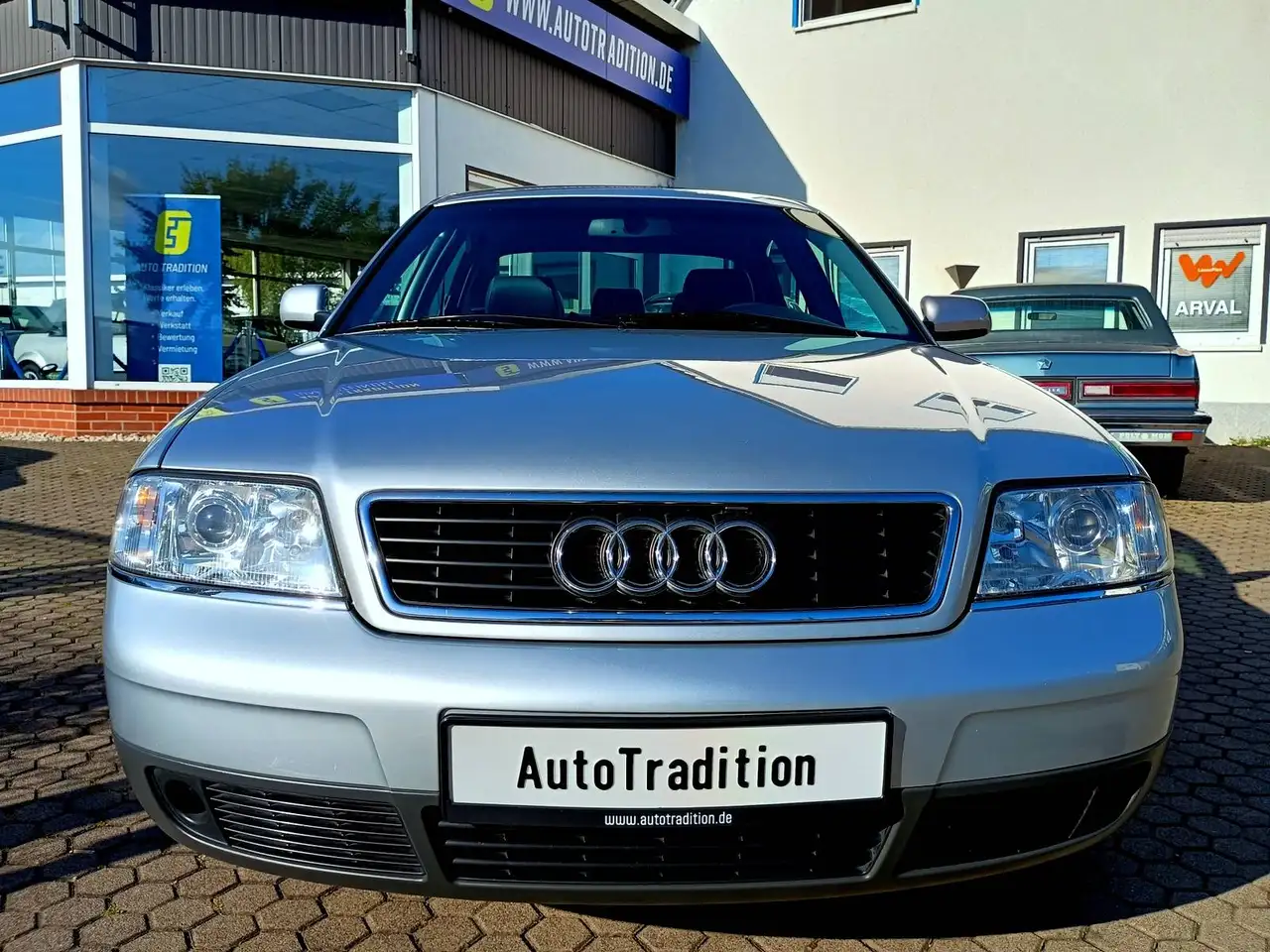 Audi A6 2.4 im außergewöhnlichen Pflegezustand, foto 2