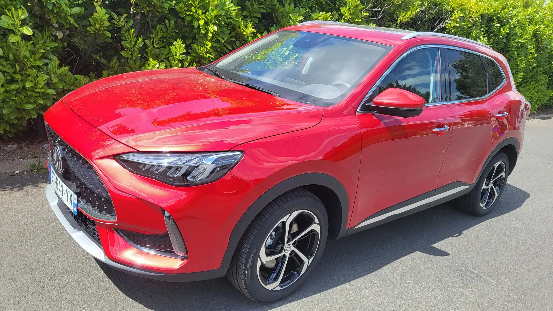 MG EHS MG EHS 1.5 T-GDI PHEV LUXURY Piros - 2