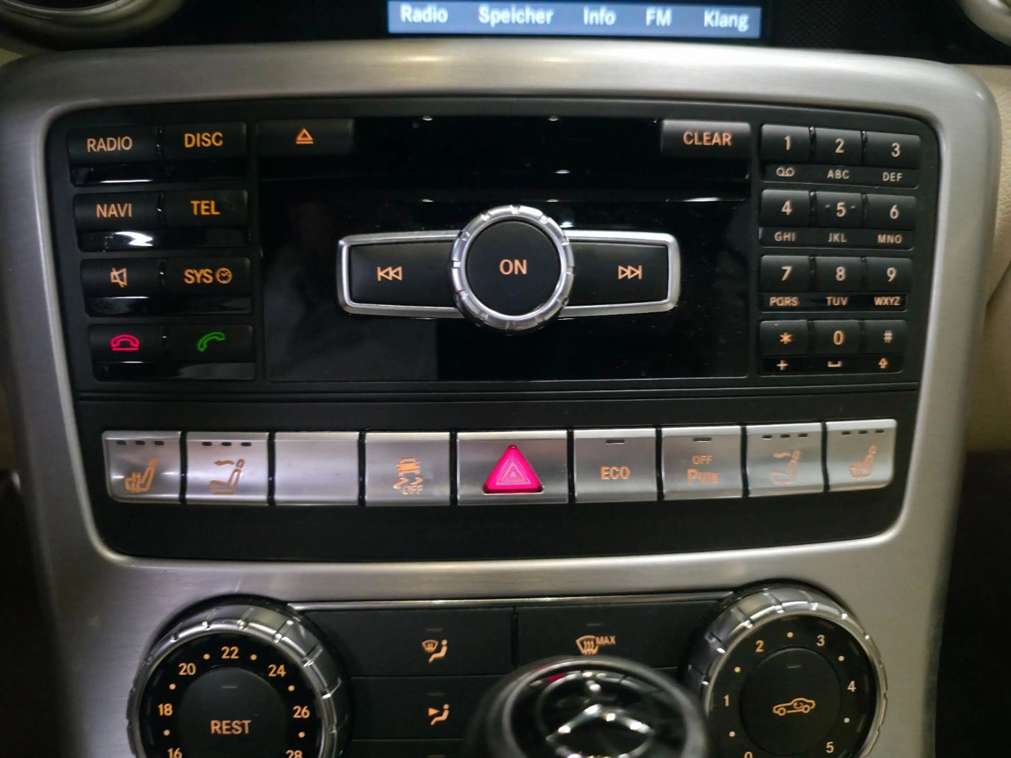 Mercedes-Benz SLK 200 Roadster Automatik Glasdach AirScarf — photo 18