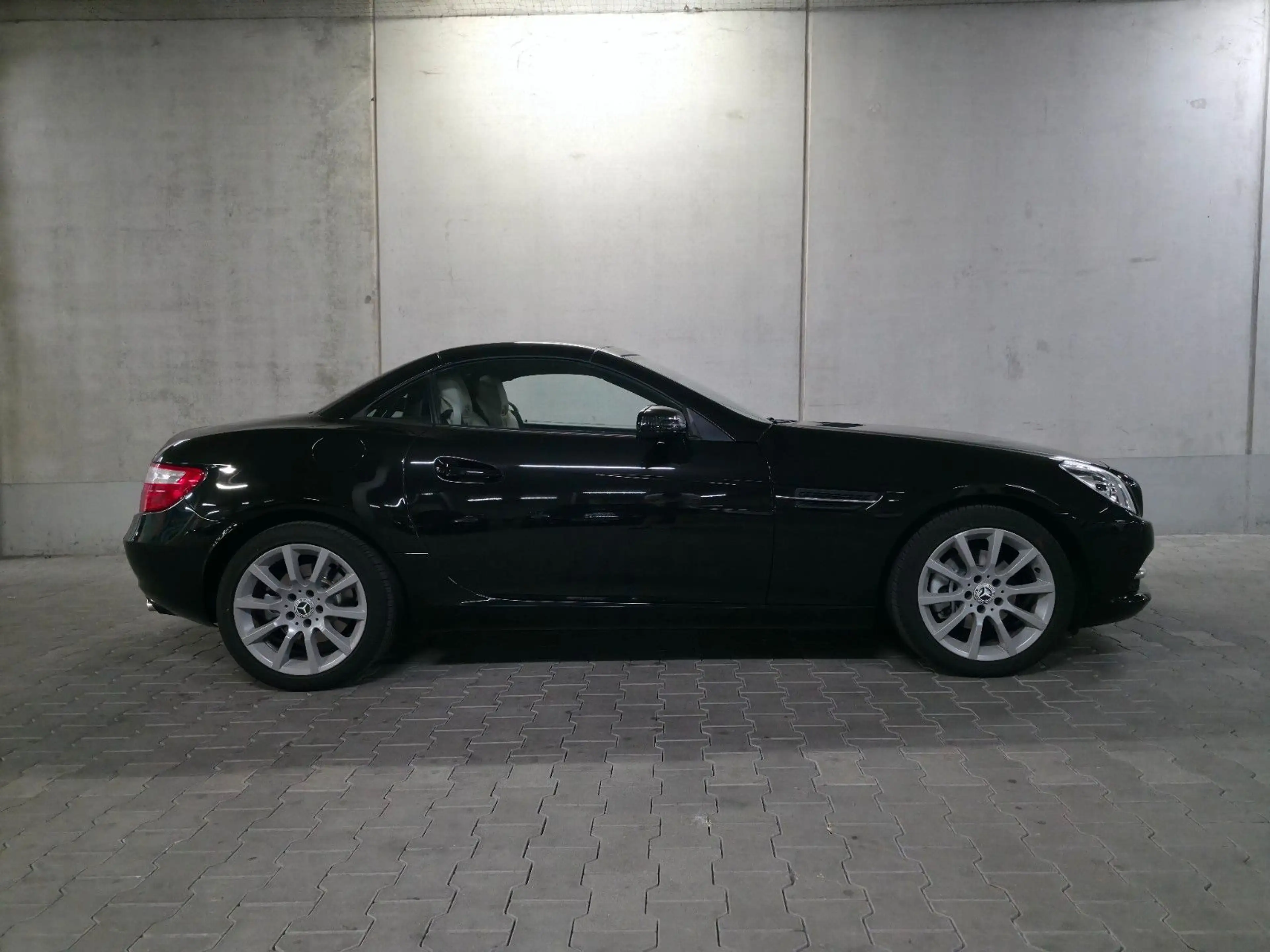 Mercedes-Benz SLK 200 Roadster Automatik Glasdach AirScarf — photo 9