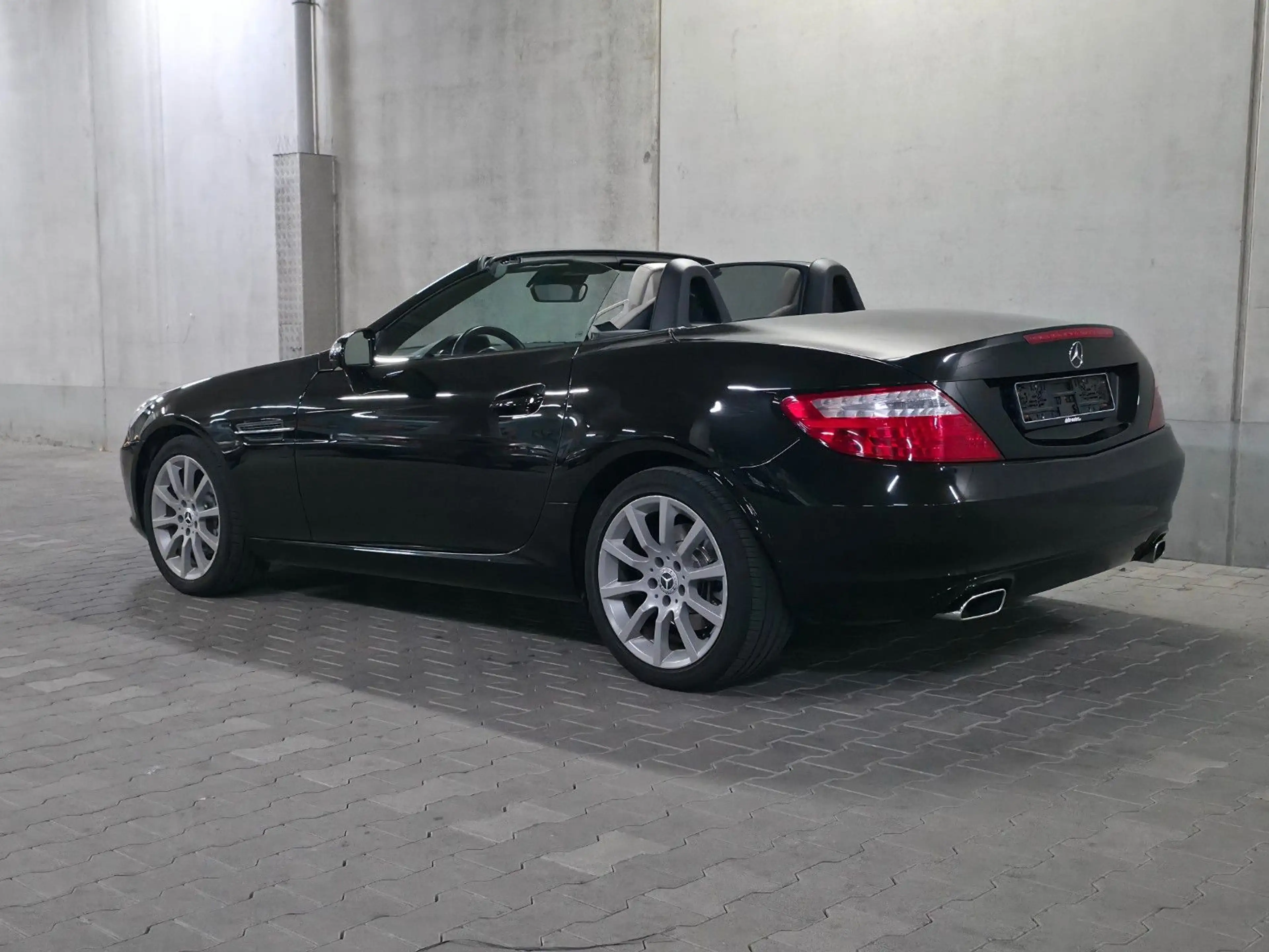 Mercedes-Benz SLK 200 Roadster Automatik Glasdach AirScarf — photo 7
