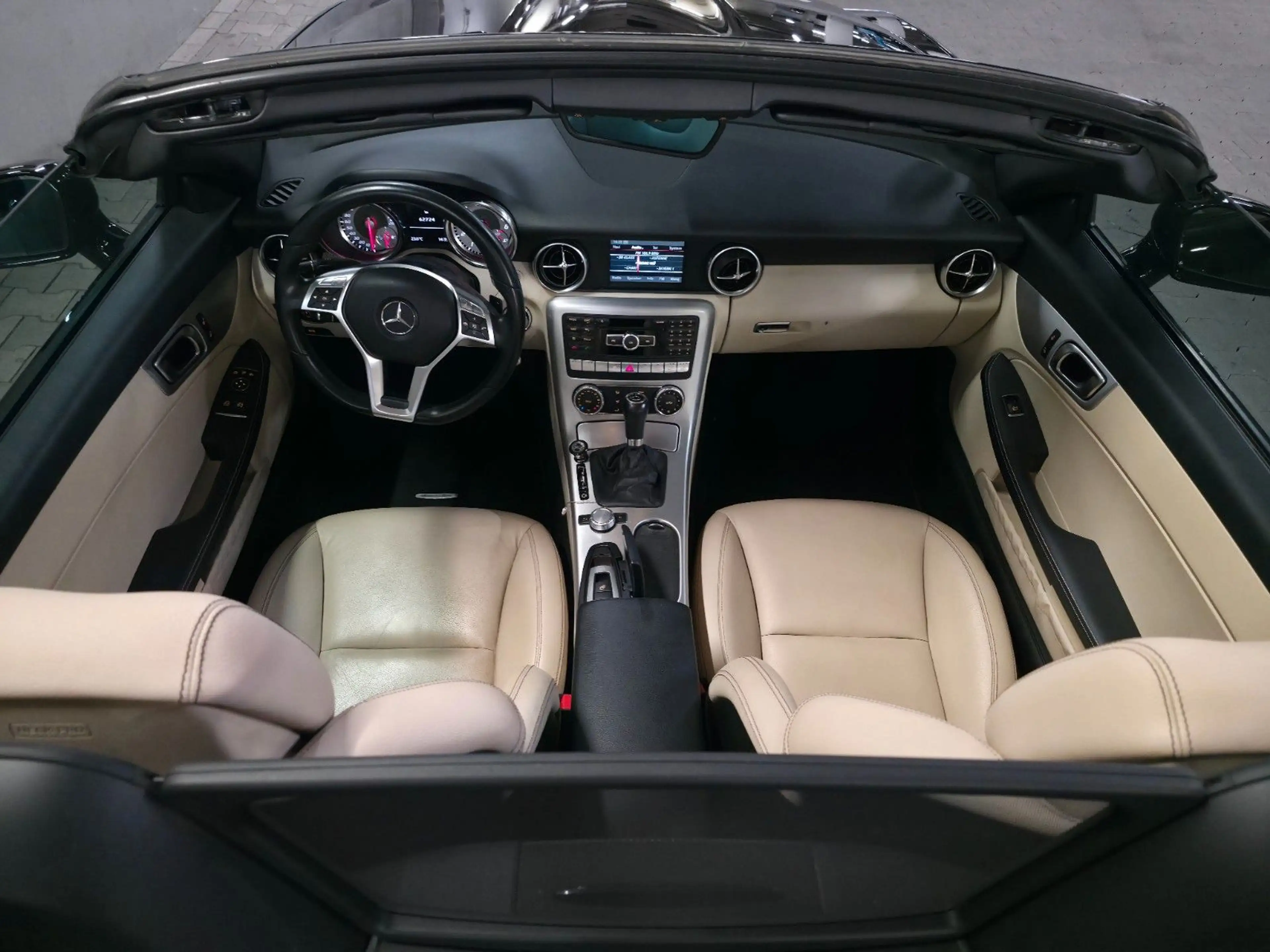 Mercedes-Benz SLK 200 Roadster Automatik Glasdach AirScarf — photo 13