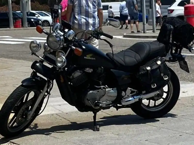 Honda VT 500 - foto 2