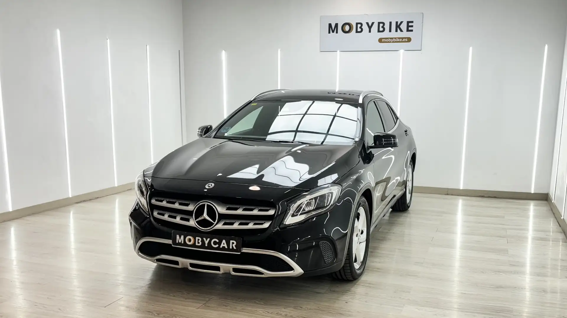 Mercedes-Benz GLA 200 200d 7G-DCT Negro - 1