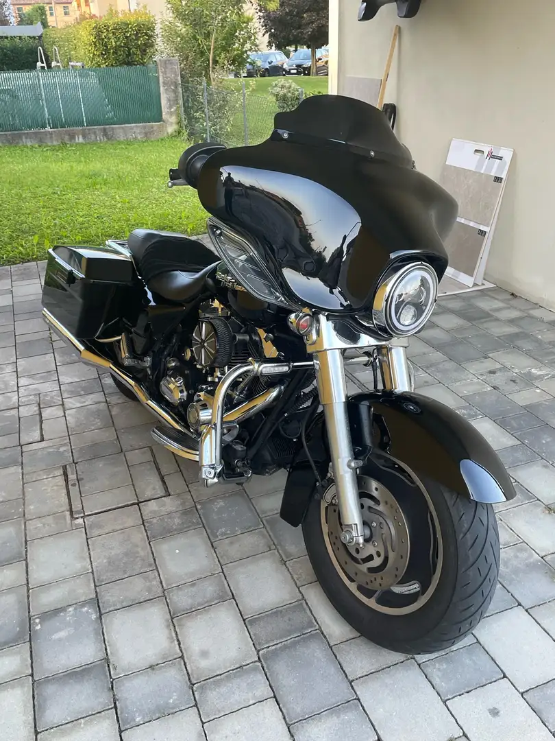 Harley-Davidson Street Glide Černá - 1