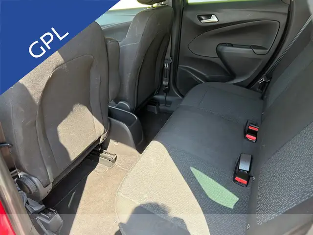 Opel Crossland view 15