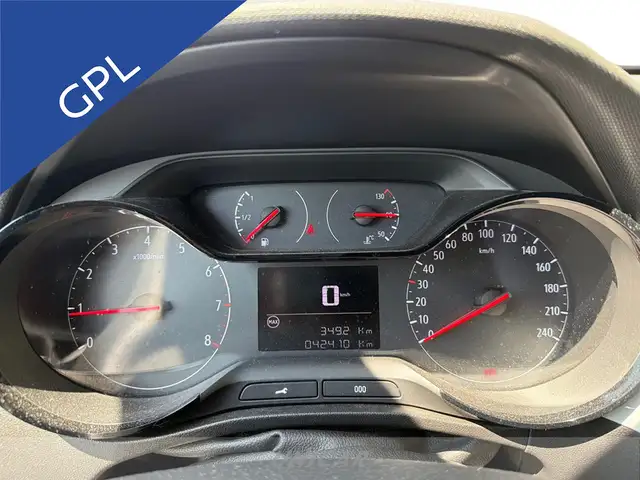 Opel Crossland view 11
