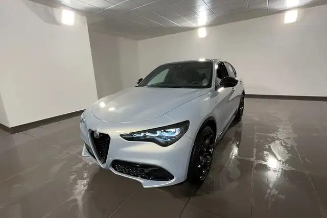 Alfa Romeo Stelvio Stelvio 2.2 t Veloce Q4 210cv auto