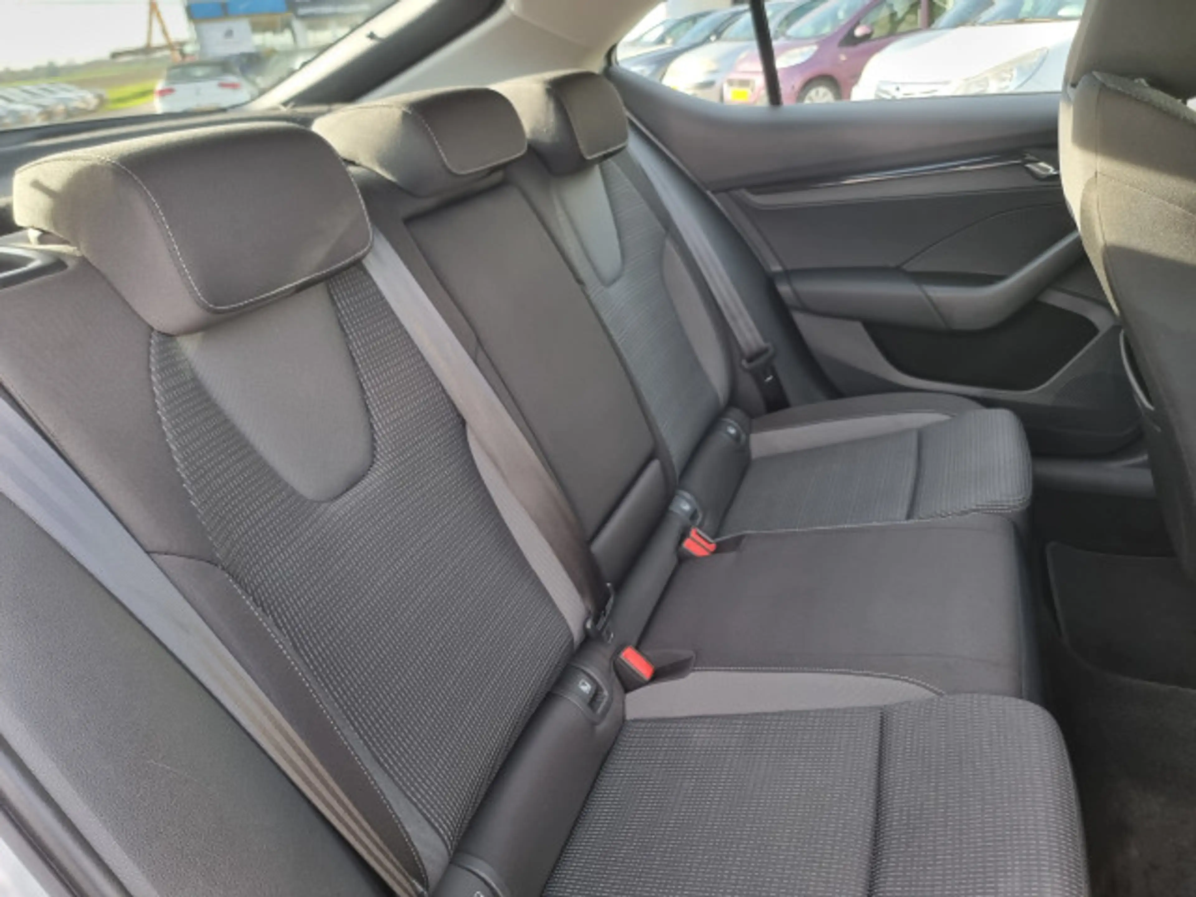 Skoda Octavia 1.0 TSI Business Edition | Apple car play | Androi — photo 21