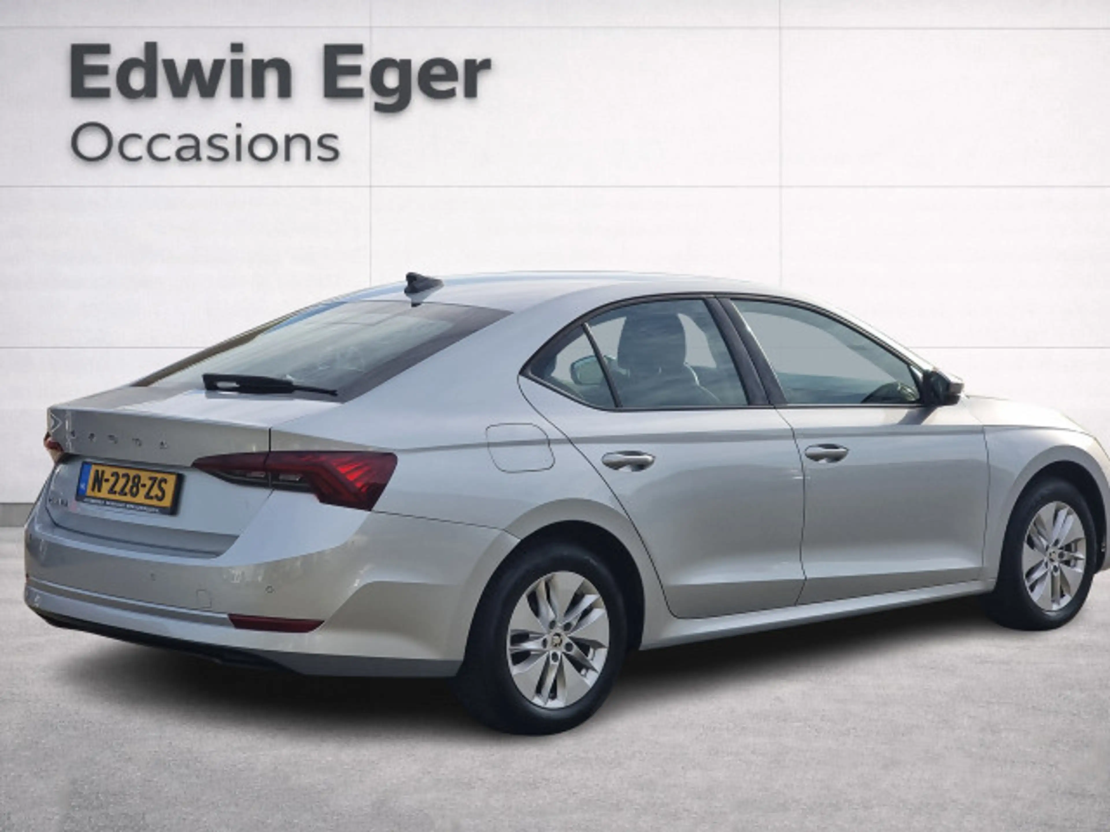 Skoda Octavia 1.0 TSI Business Edition | Apple car play | Androi — photo 7