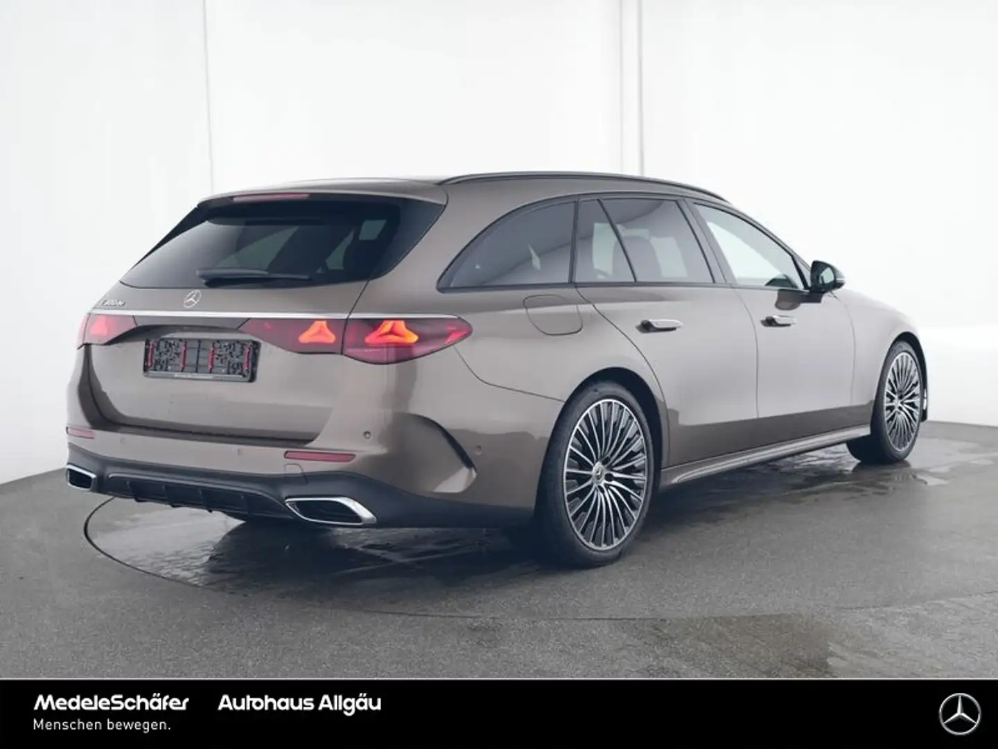 Mercedes-Benz E 300 E 300 T de AMG Night 20" LEDER Pano 4D AHK LED Tel Brązowy - 2