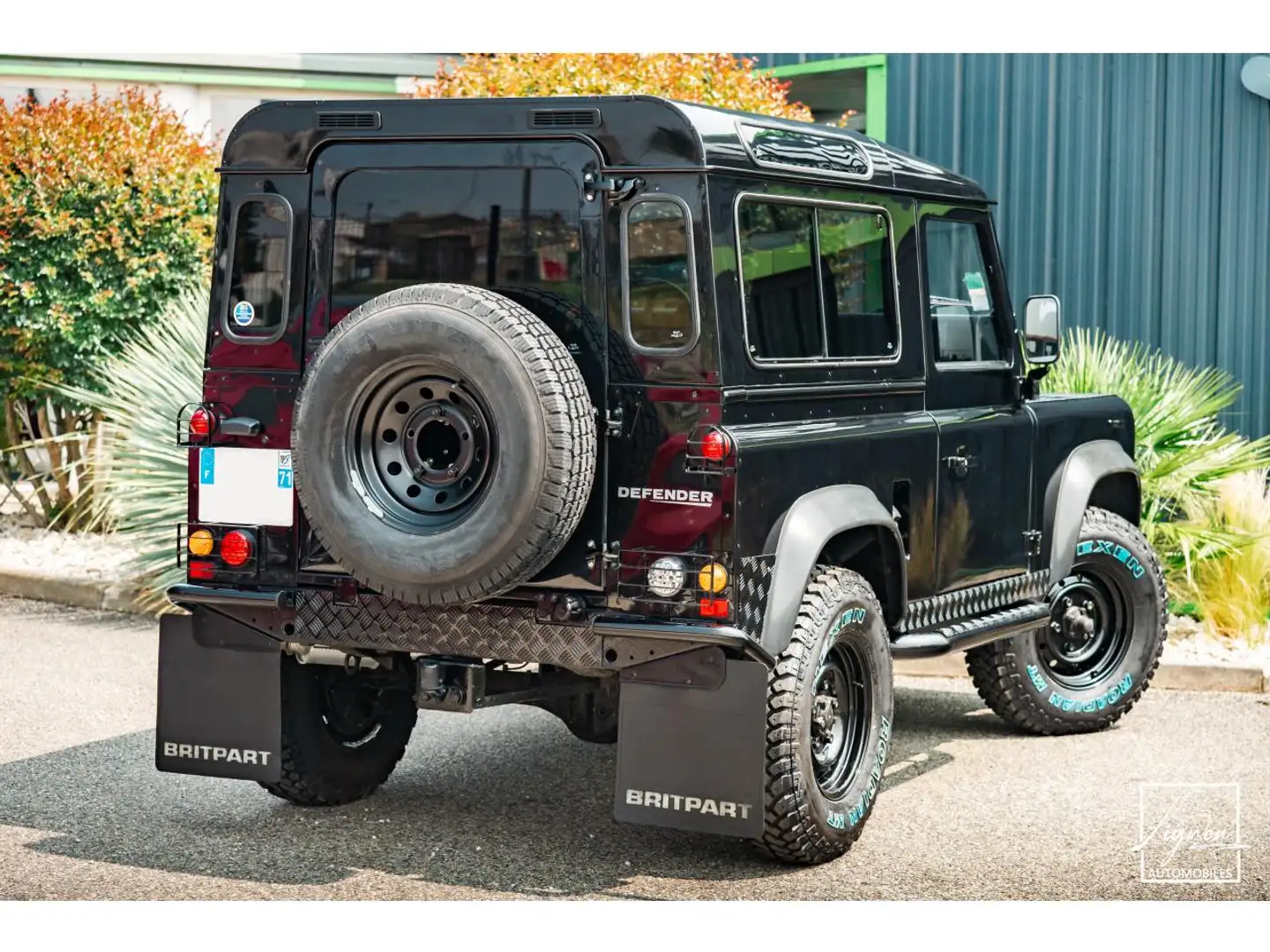 Land Rover Defender Defender 90 TD  90 HARD TOP . Schwarz - 2