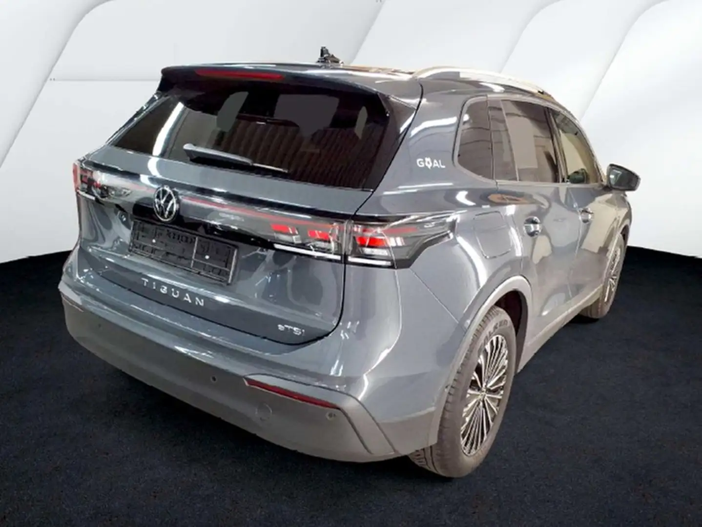 Volkswagen Tiguan 1.5 eTSI DSG GOAL NAVI AHK AREAVIEW IQ-LIGHT GJ... Grau - 2