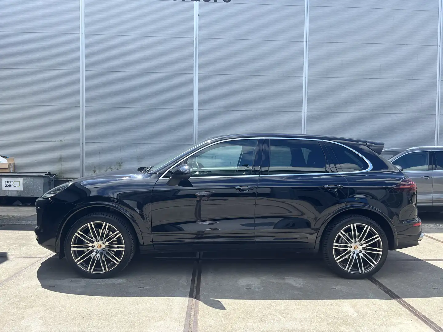 Porsche Cayenne 4.2 D S Cayenne 4.2D V8 Zwart - 2